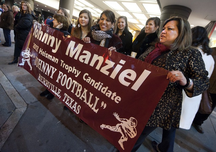 Johnny Manziel wins the Heisman Trophy